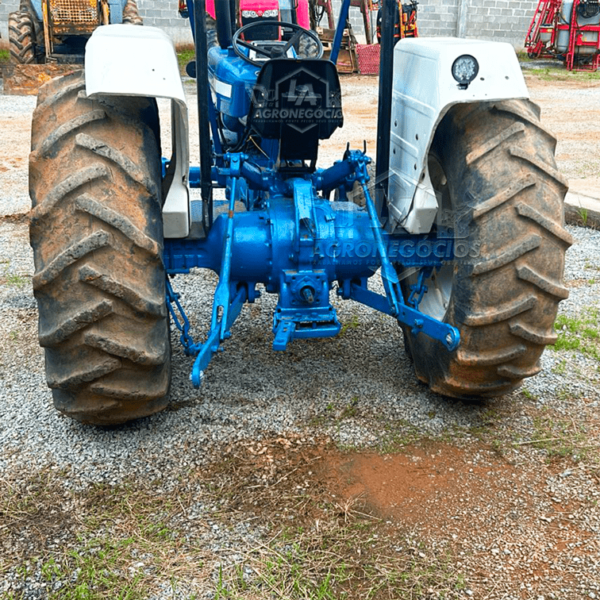 Trator Ford 4600 - Imagem 5
