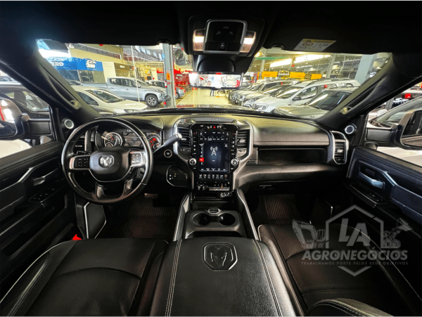 Dodge Ram 2500 Night E - Imagem 8